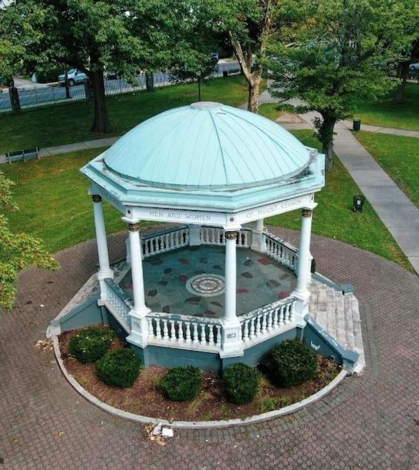 The Subterranean Haven Apartment Mount Vernon Exterior photo